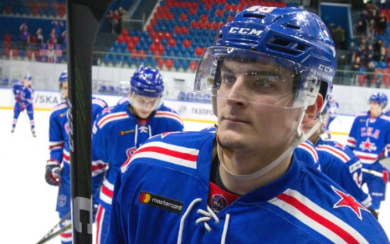 Олег Холоденин: «Хоккей важен, но и учиться не забываю»